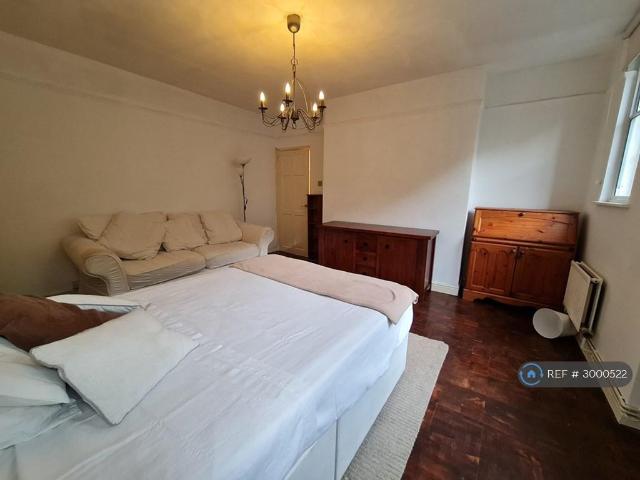 Apartment for rent in Barnsbury, Greater London