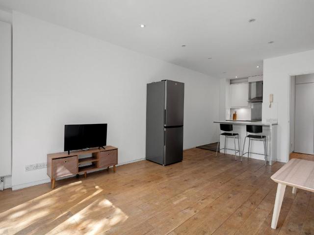 House for rent in Barnsbury, Greater London