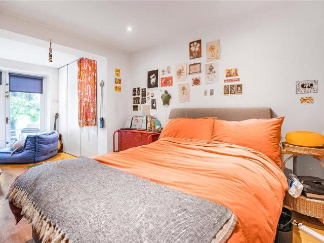 House for rent in Barnsbury, Greater London