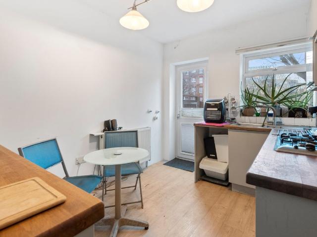 House for rent in Barnsbury, Greater London