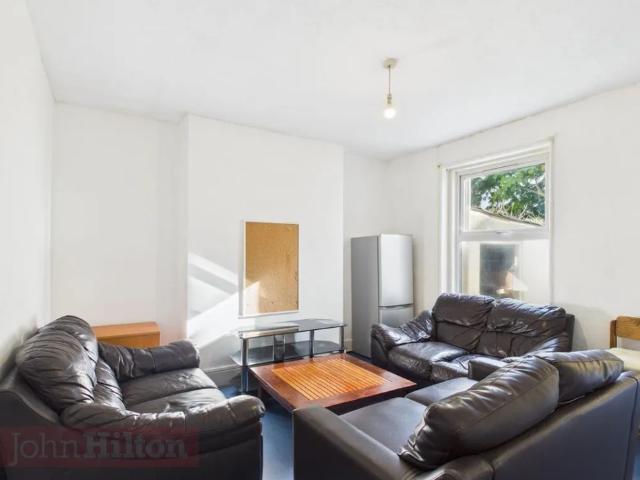 Room for rent in Round Hill, Brighton & Hove