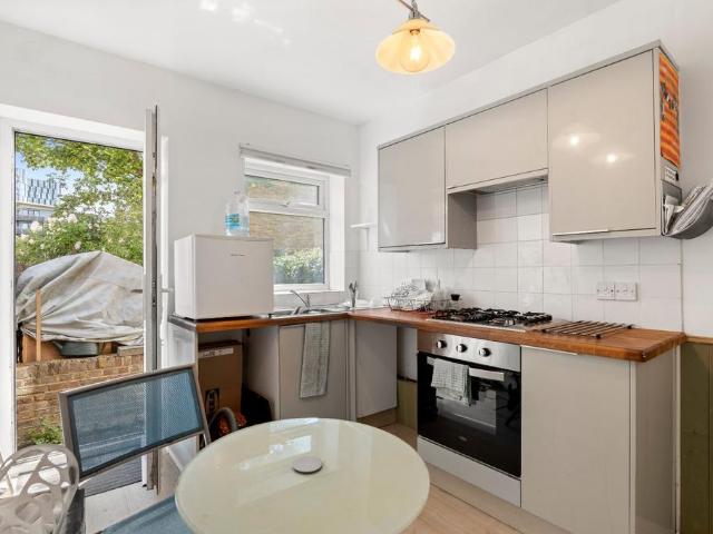 House for rent in Barnsbury, Greater London