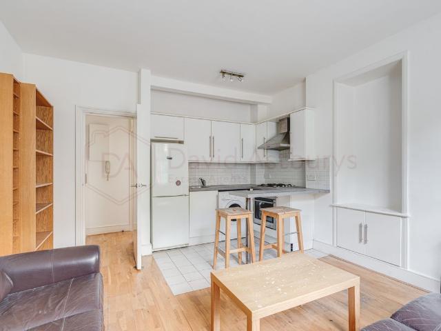 Apartment for rent in Barnsbury, Greater London