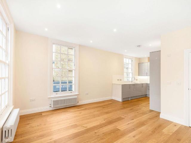 House for rent in London Borough of Islington, Greater London