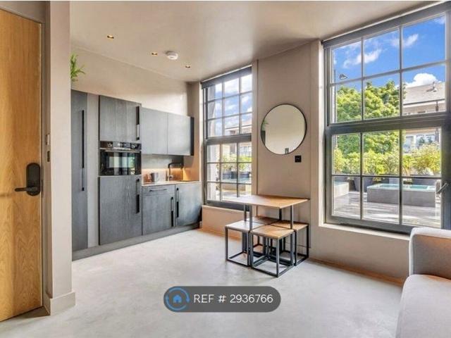 Studio for rent in Barnsbury, Greater London