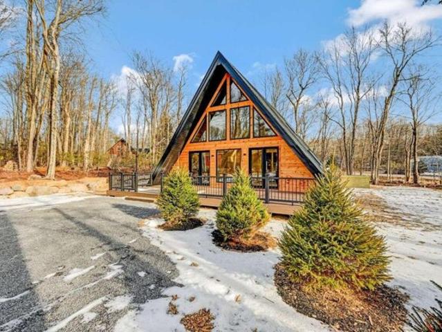 House for sale in Pocono Pines