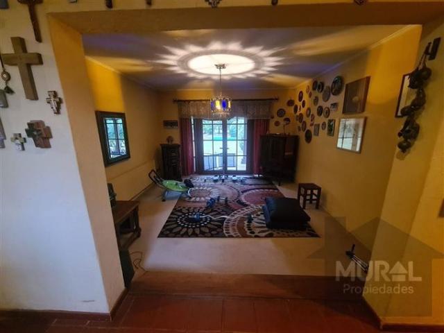 Calera de Tango, Lonquen con Cruce Calera de Tango Supermercado Santa Isabel