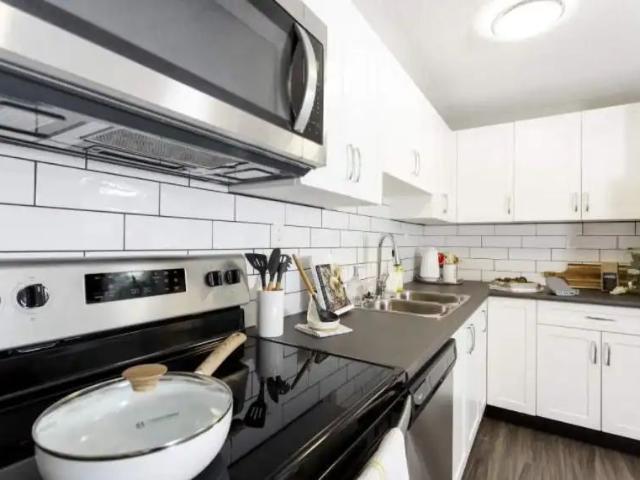 Townhouse for rent in Falconridge, Calgary