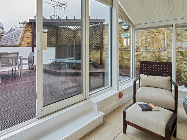 Apartment for rent in Blackfriars, Lyons