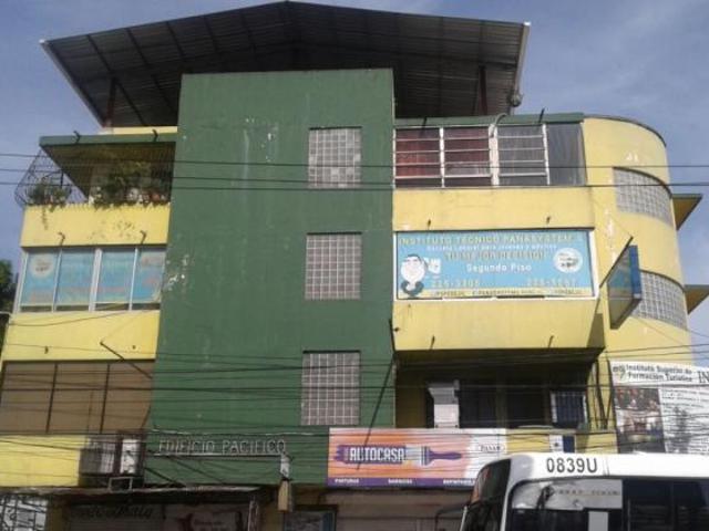 Calidonia edificio en venta