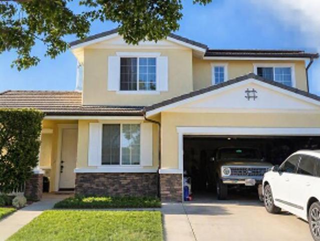 House for sale in Oxnard, Ventura County