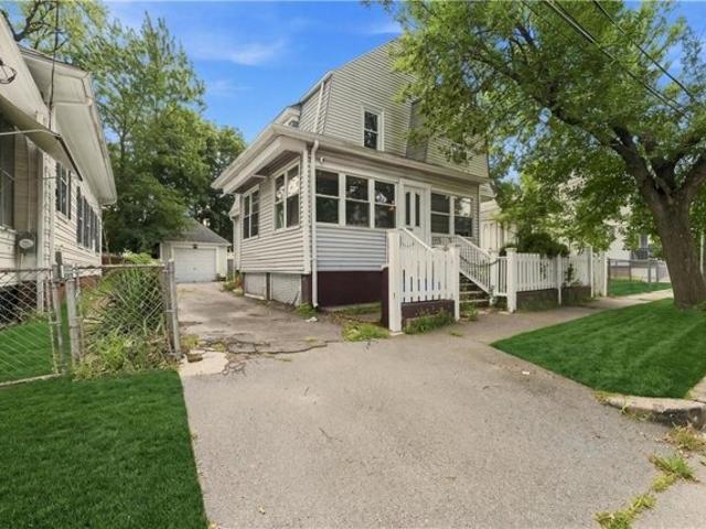 House for sale in Providence, Providence County
