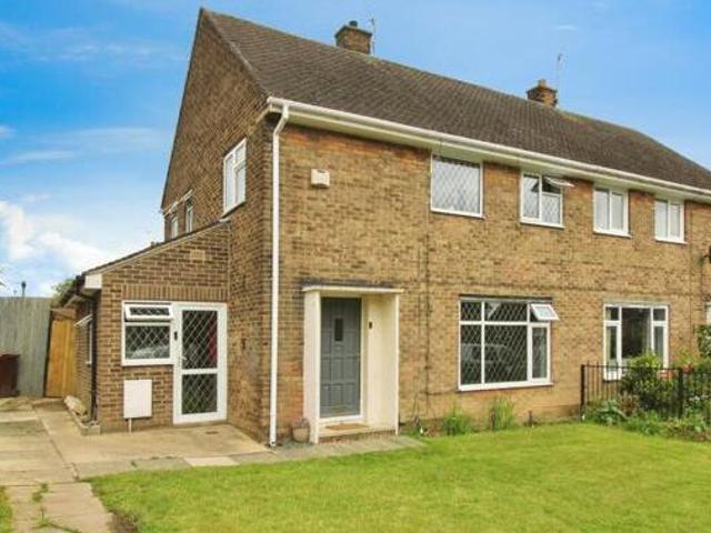 House for sale in Whitwood, West Yorkshire