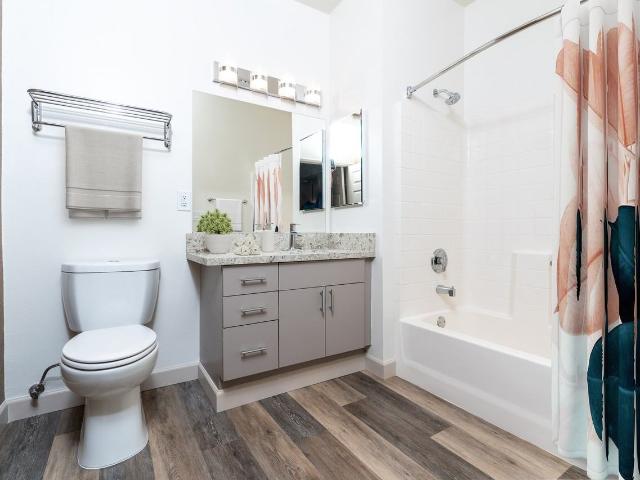 Apartment for rent in Canoga Park, California