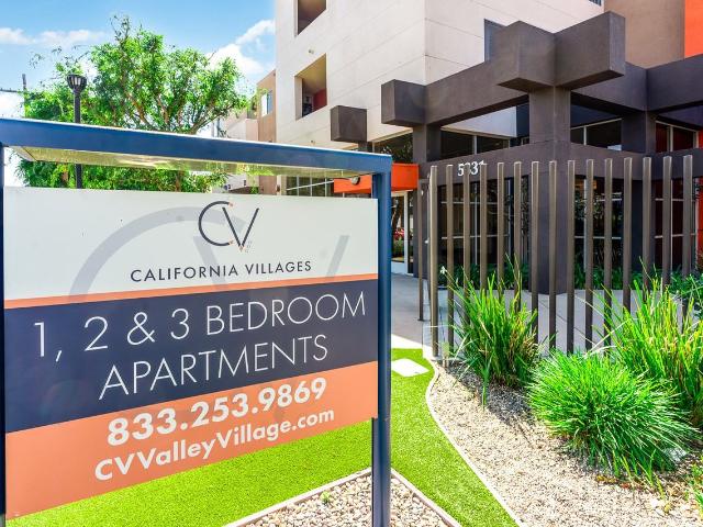 Apartment for rent in Canoga Park, California