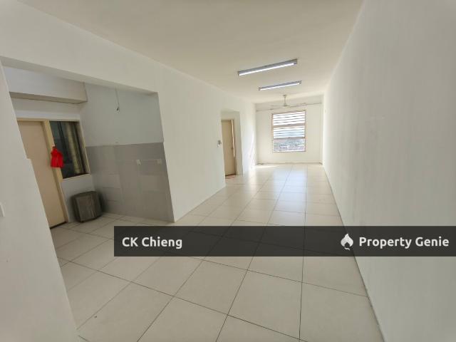 Apartment for sale in Tanjong Sepat, Selangor