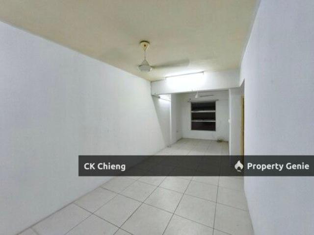 Apartment for rent in Tanjong Sepat, Selangor