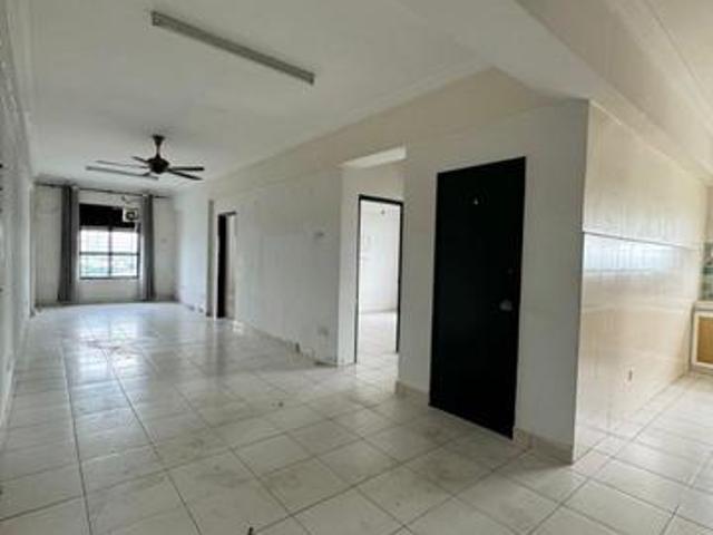 Serviced Residence for sale in Petaling, Subang Jaya