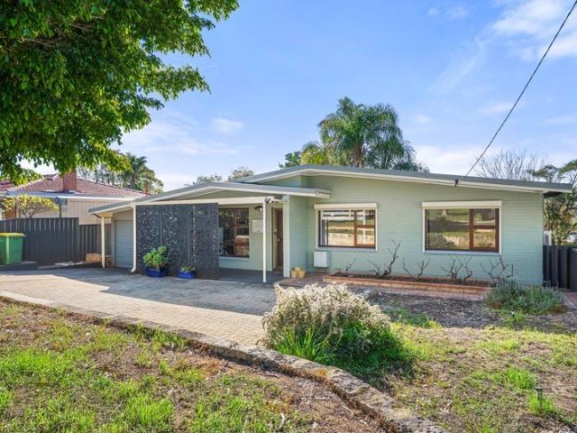 House for sale in Calista, Western Australia