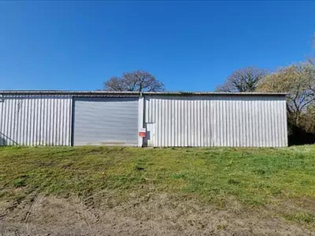 Garage vente à Guingamp, Bretagne