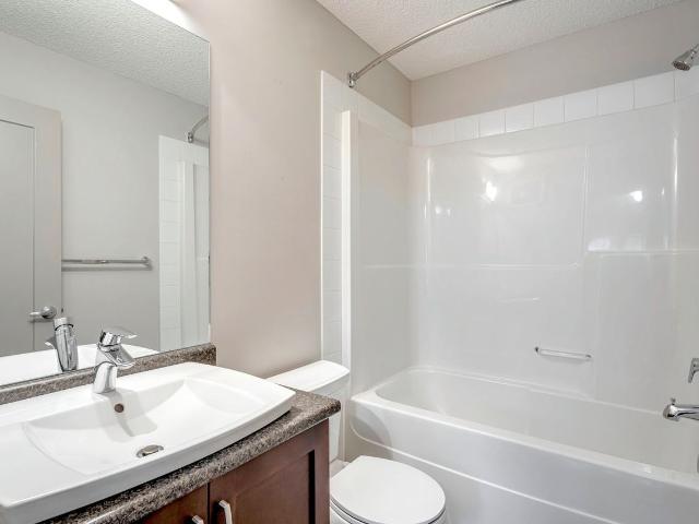 House for rent in Wedgewood, Alberta