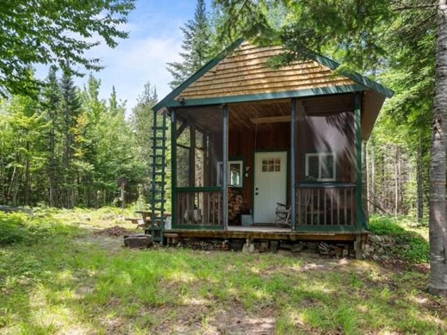 House for sale in Maine