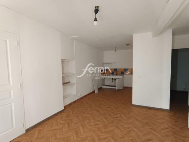 Appartement location à Arrondissement de Draguignan, Figanières