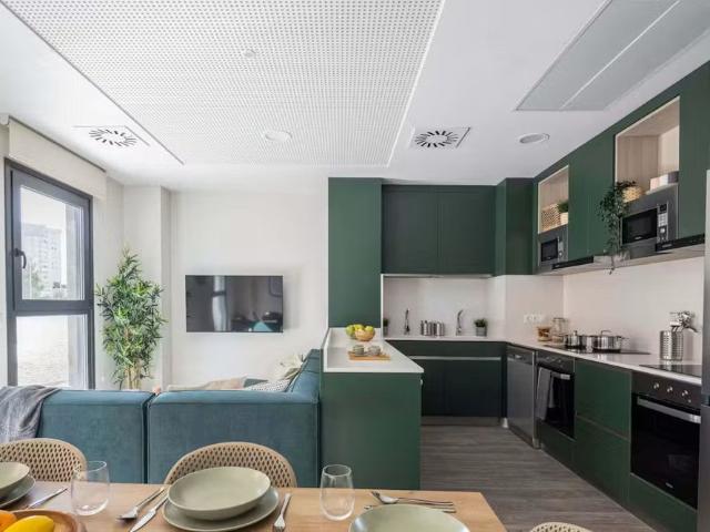 Apartamento en alquiler en Barriada de Pineda, Sevilla