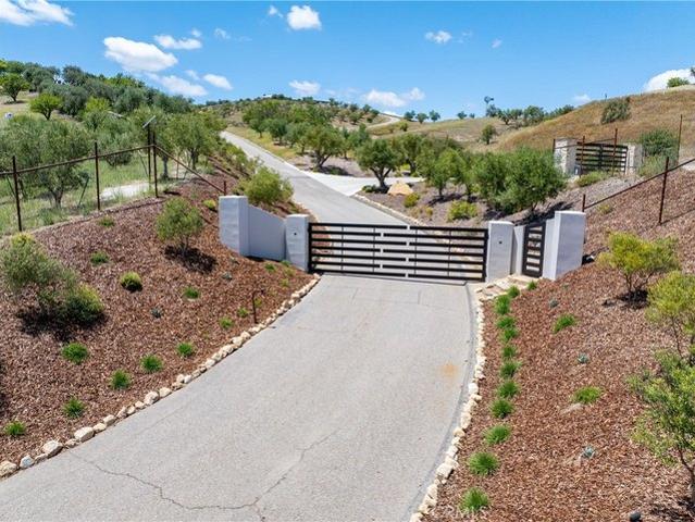 Land for sale in Paso Robles, California