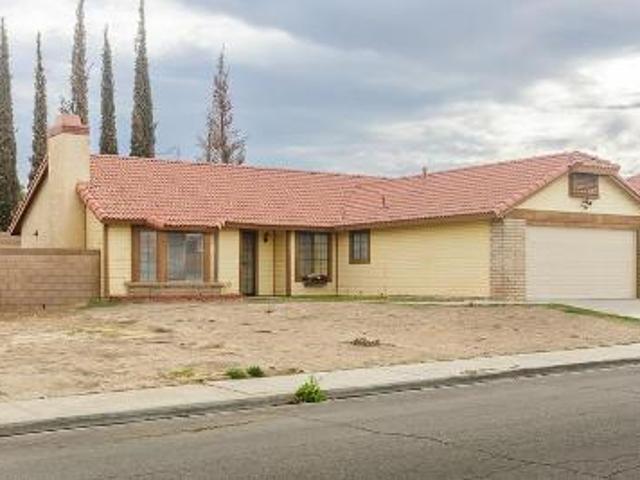 House for sale in Palmdale, California