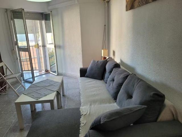 Apartamento en alquiler en Cerro-Amate, Sevilla