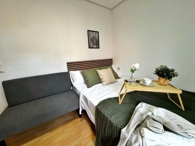 Apartamento en alquiler en Coslada, Madrid