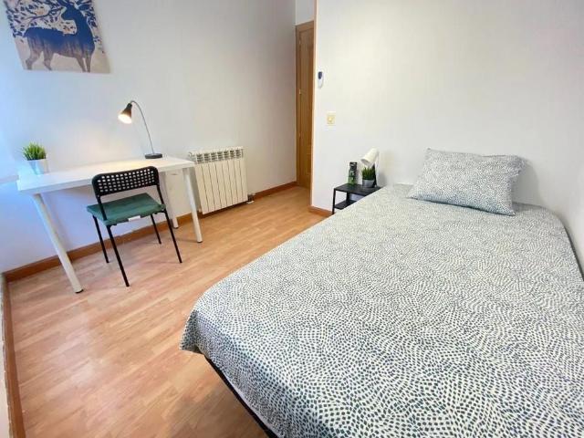 Casa en alquiler en Madrid, Orcasur
