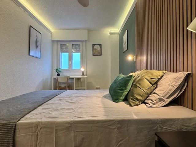 Apartamento en alquiler en Boadilla Del Monte, Viñas Viejas