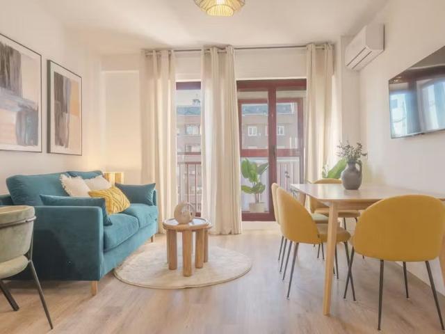 Apartamento en alquiler en Peñagrande, Madrid