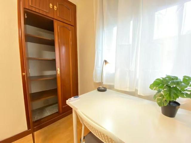 Casa en alquiler en Puente de Vallecas, Madrid
