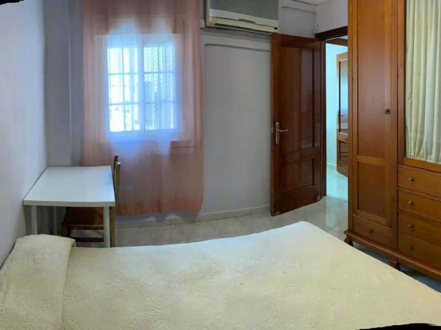 Habitación en alquiler en San Pablo-Santa Justa, Sevilla