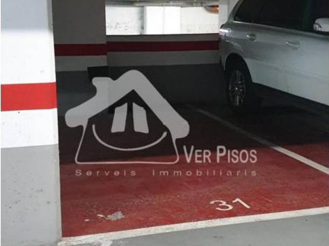 Garaje en alquiler en Progrés, Badalona