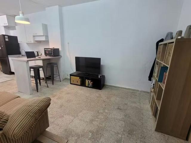 Apartamento en alquiler en Cerro-Amate, Sevilla