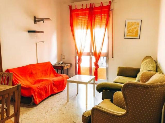 Apartamento en alquiler en Casco Antiguo, Sevilla
