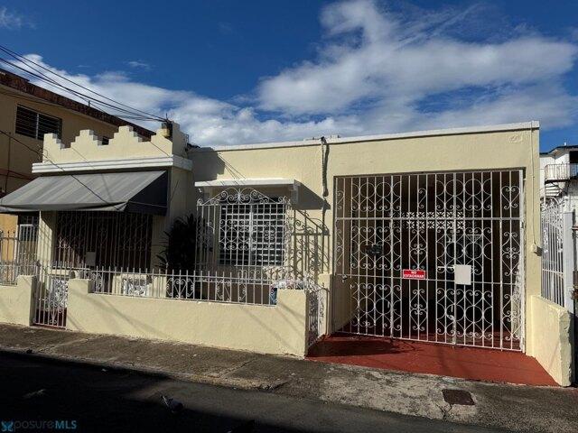 House for sale in San Juan