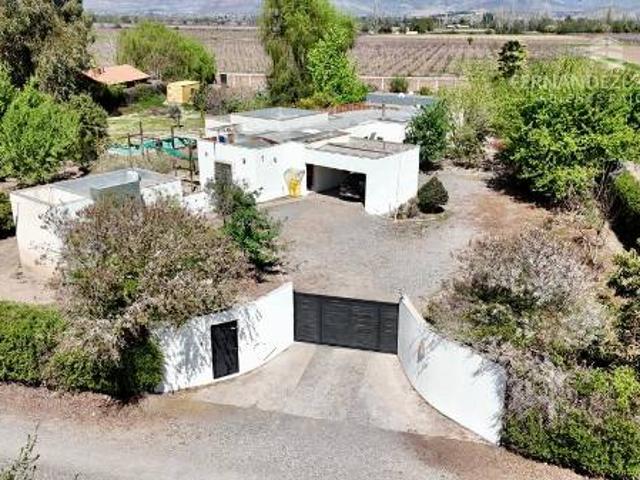 Casa en arriendo en El Chacai, Calle Larga