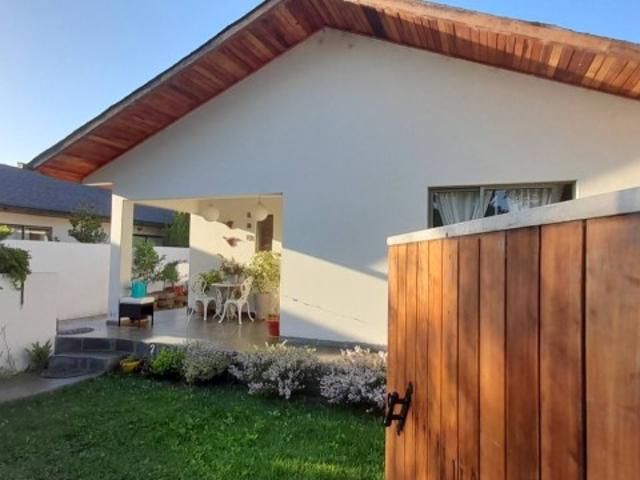 Casa en arriendo en Villa Eusebio Lillo, Isla de Maipo