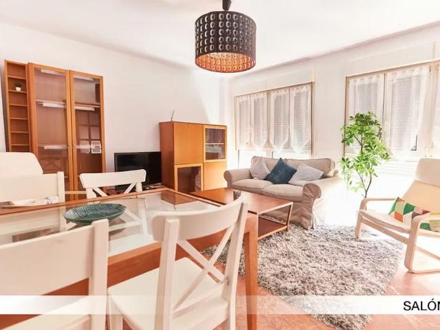 Apartamento en alquiler en Nervión, Sevilla