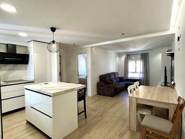 Apartamento en alquiler en Ventas, León