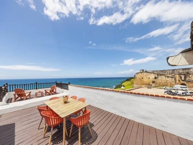 House for sale in San Juan