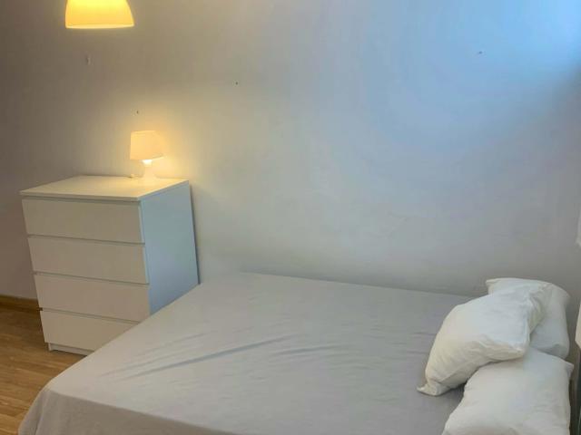 Habitación en alquiler en Nervión, Sevilla