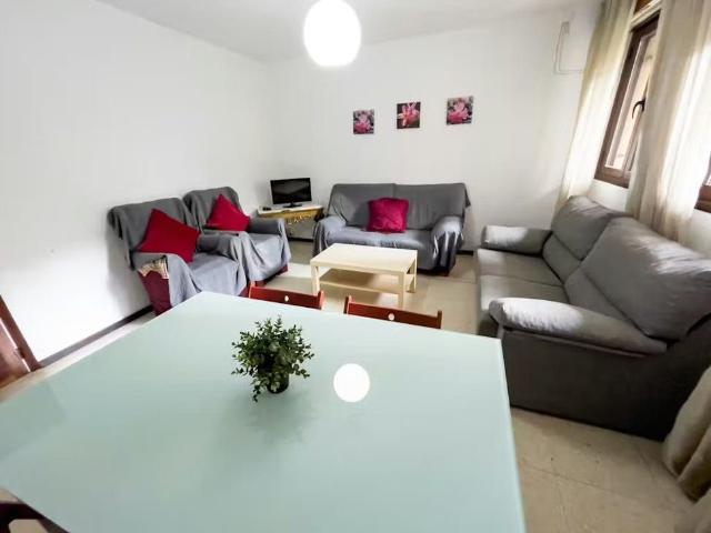 Apartamento en alquiler en Nervión, Sevilla