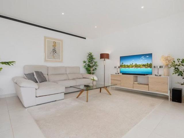 Apartamento en alquiler en La Capellanía, Costa del Sol Occidental