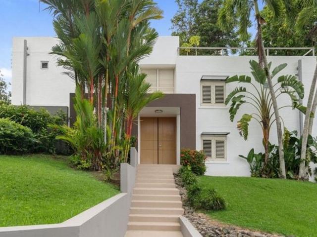 House for sale in San Juan